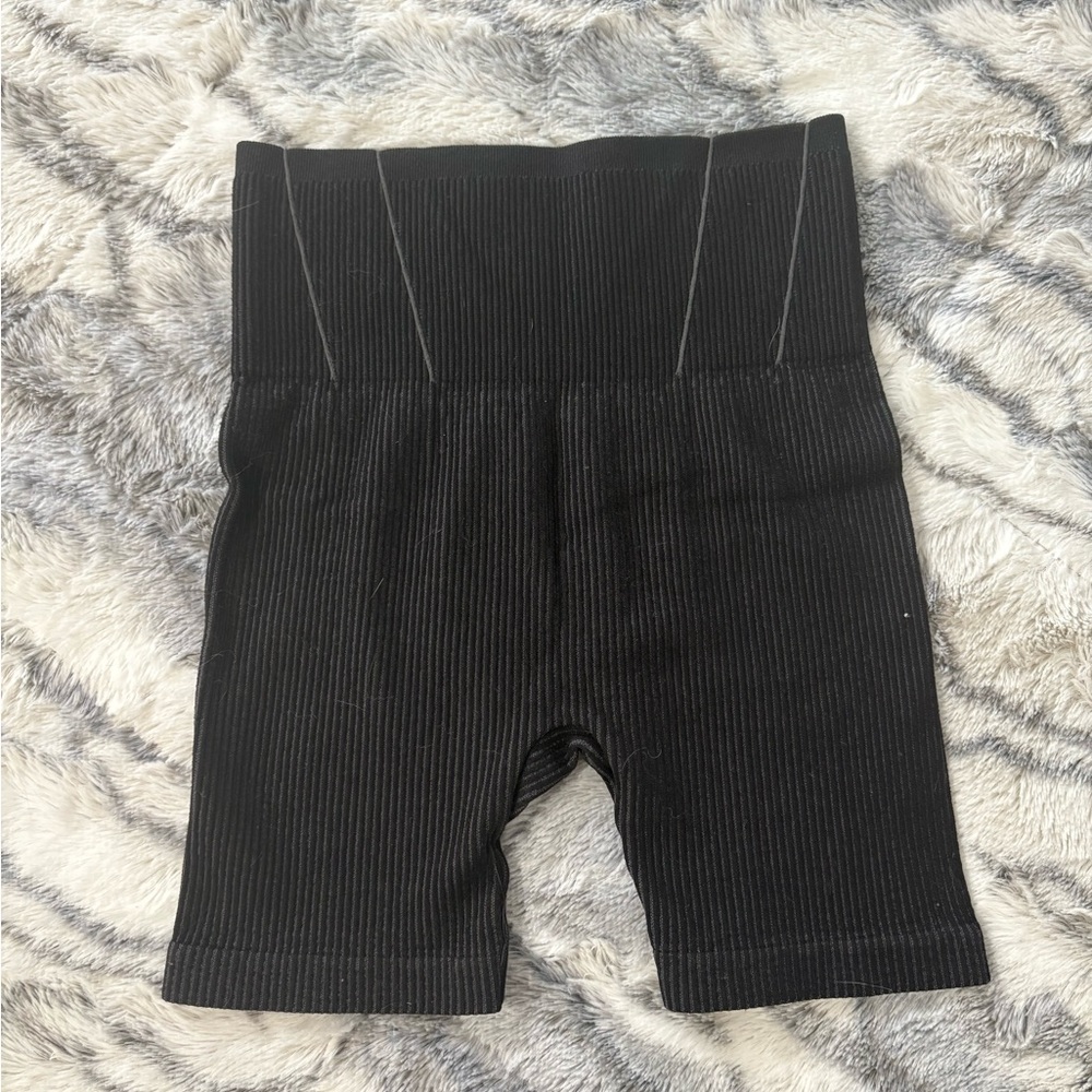 No Boundaries | Black Ribbed Biker Shorts